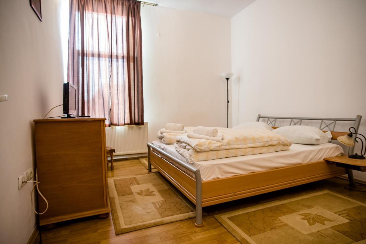 Hotel Marion Dumbraveni  Εξωτερικό φωτογραφία