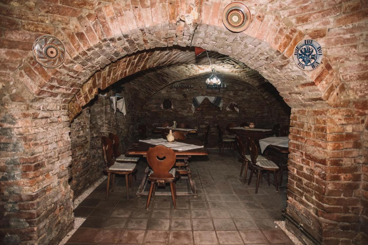 Hotel Marion Dumbraveni  Εξωτερικό φωτογραφία