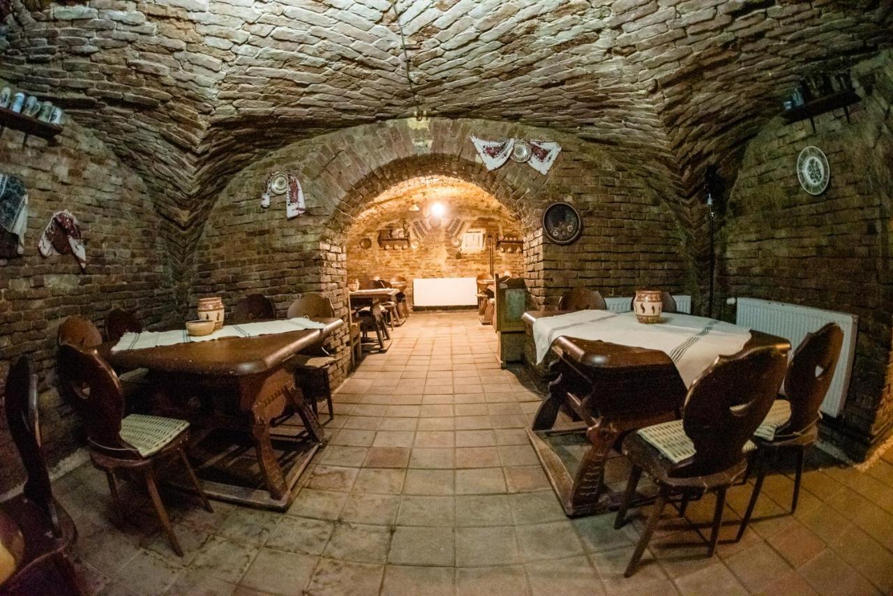 Hotel Marion Dumbraveni  Εξωτερικό φωτογραφία