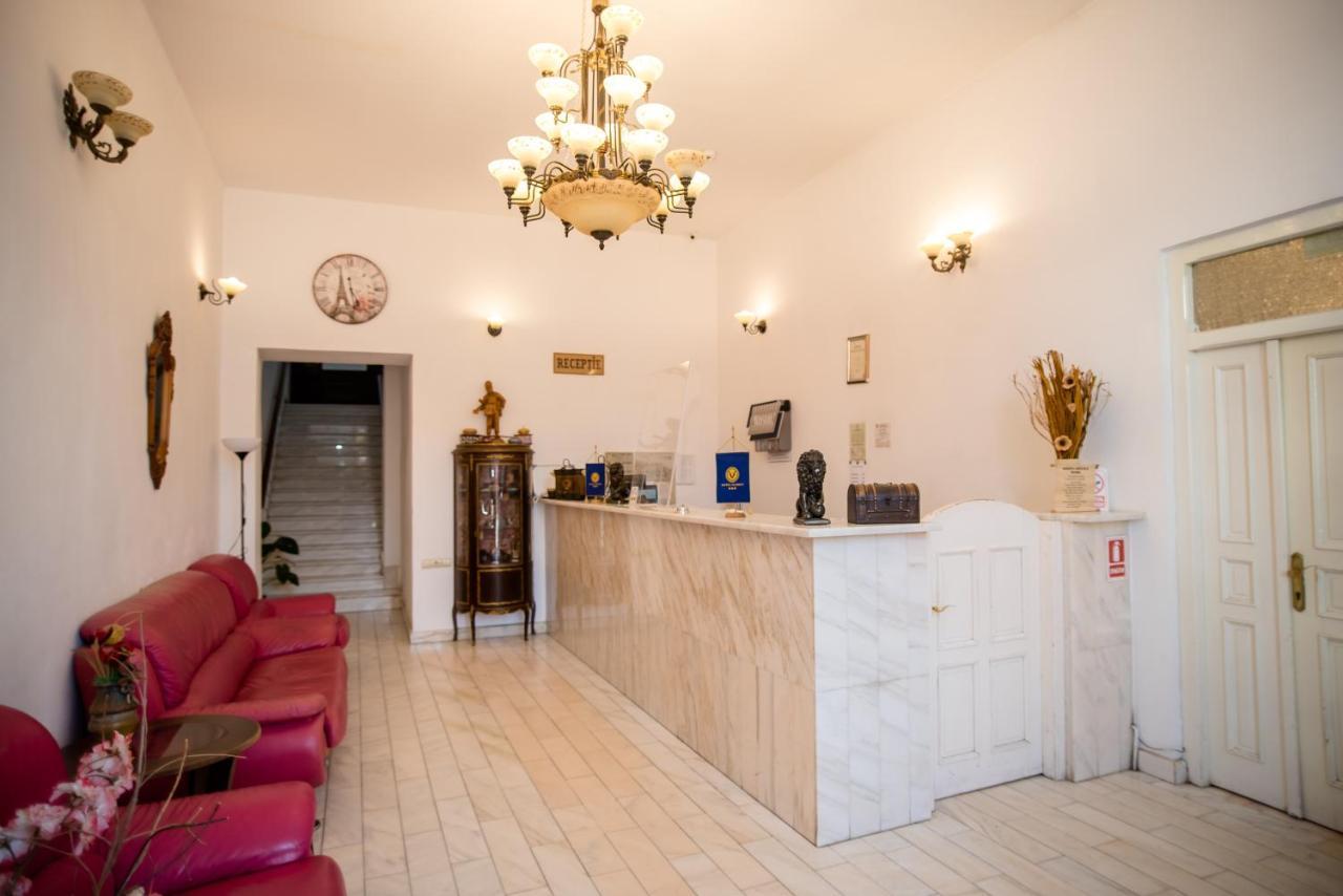 Hotel Marion Dumbraveni  Εξωτερικό φωτογραφία