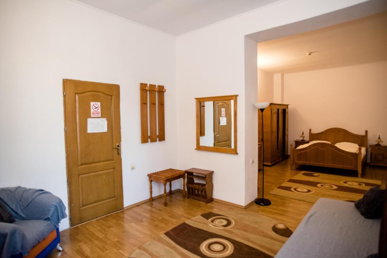 Hotel Marion Dumbraveni  Εξωτερικό φωτογραφία