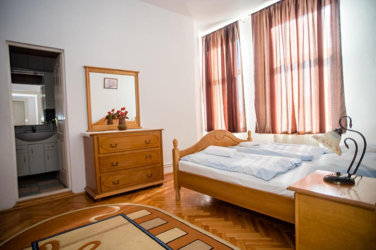 Hotel Marion Dumbraveni  Εξωτερικό φωτογραφία